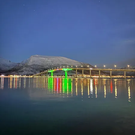 Hus Med Havutsikt I Vakre Vesterålen - Naboen Til Lofoten Feriehus